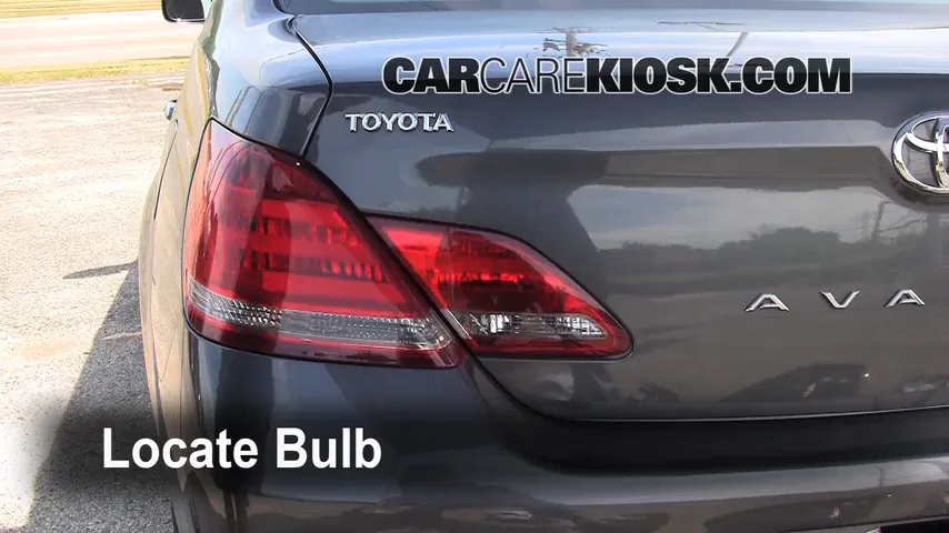2008 Toyota Avalon Limited 3.5L V6 Éclairage Feux de marche arrière (remplacer une ampoule)